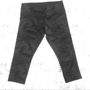Lululemon Wonder Under Crop Camo Denim Black 8
